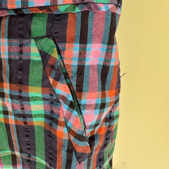 Anne Klein Pink Blue Green Plaid Women's Shorts Size 14 - Picture 5 of 9